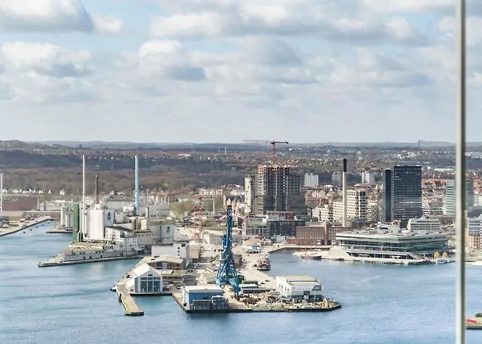 Lägenhet Above The Clouds On 42nd Floor Århus