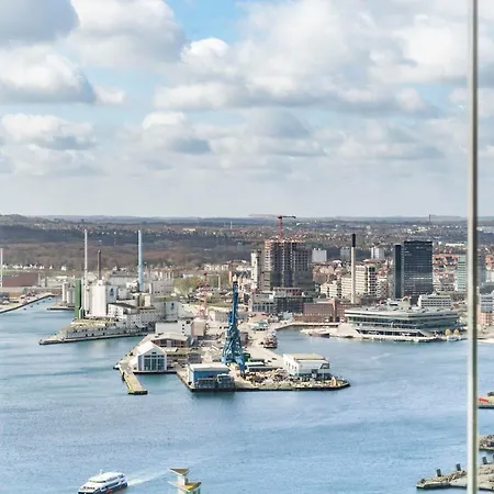 דירה Above The Clouds On 42nd Floor אורהוס